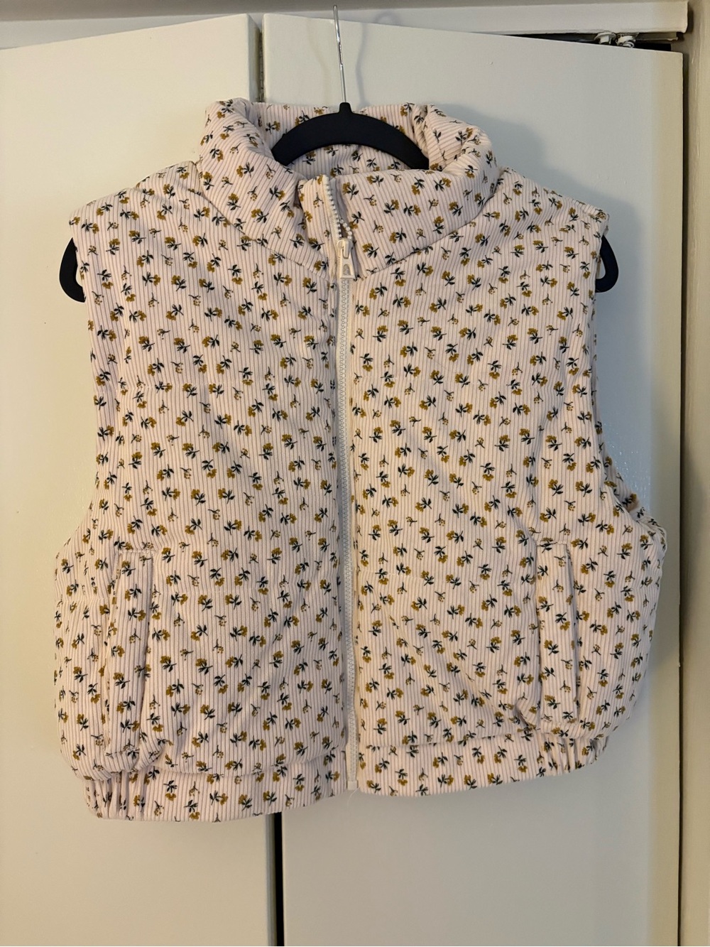 Only Women’s Quilted Floral Puffer Vest - Cream